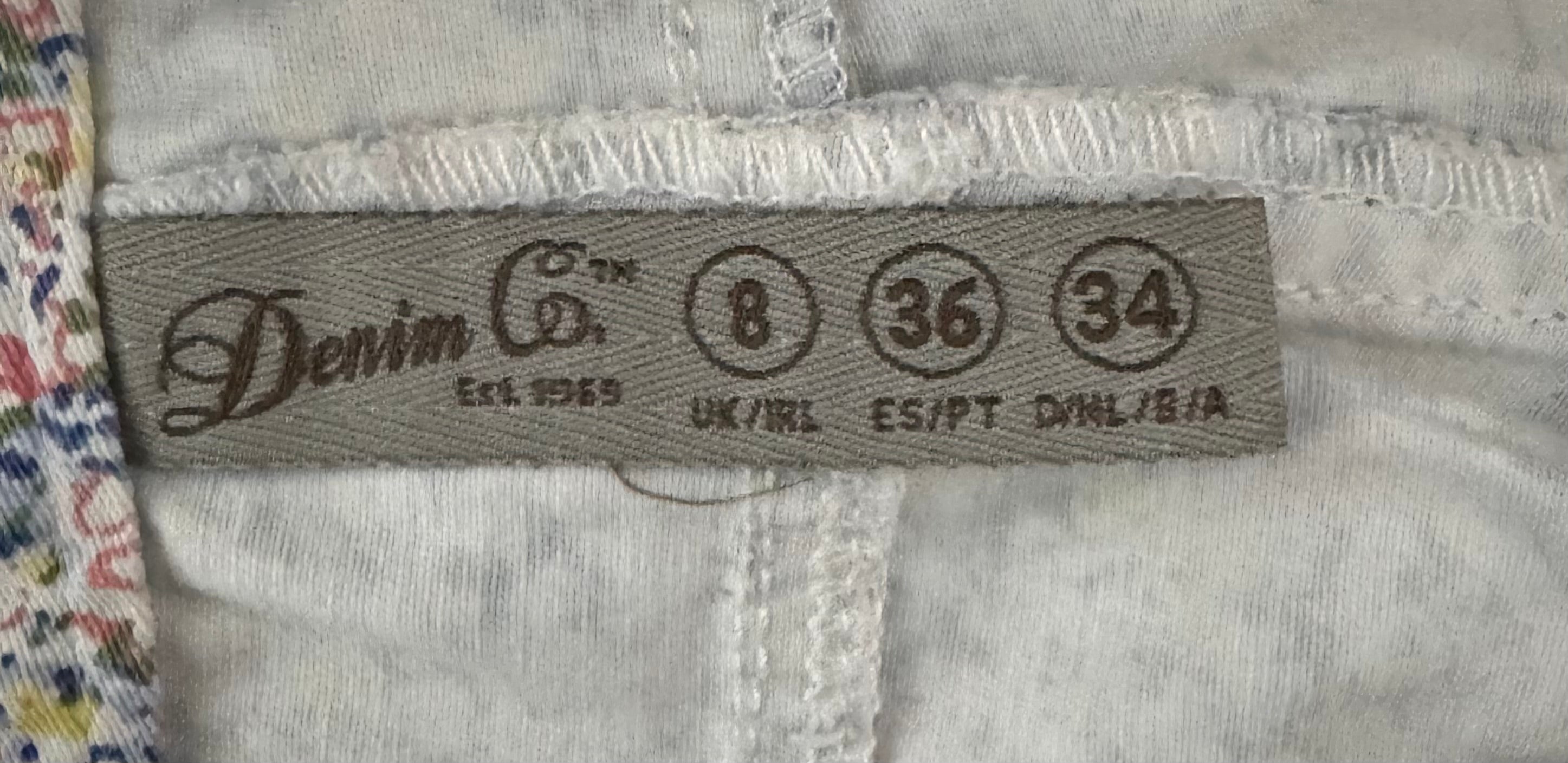 Short en jean imprimé multicolore - taille 36