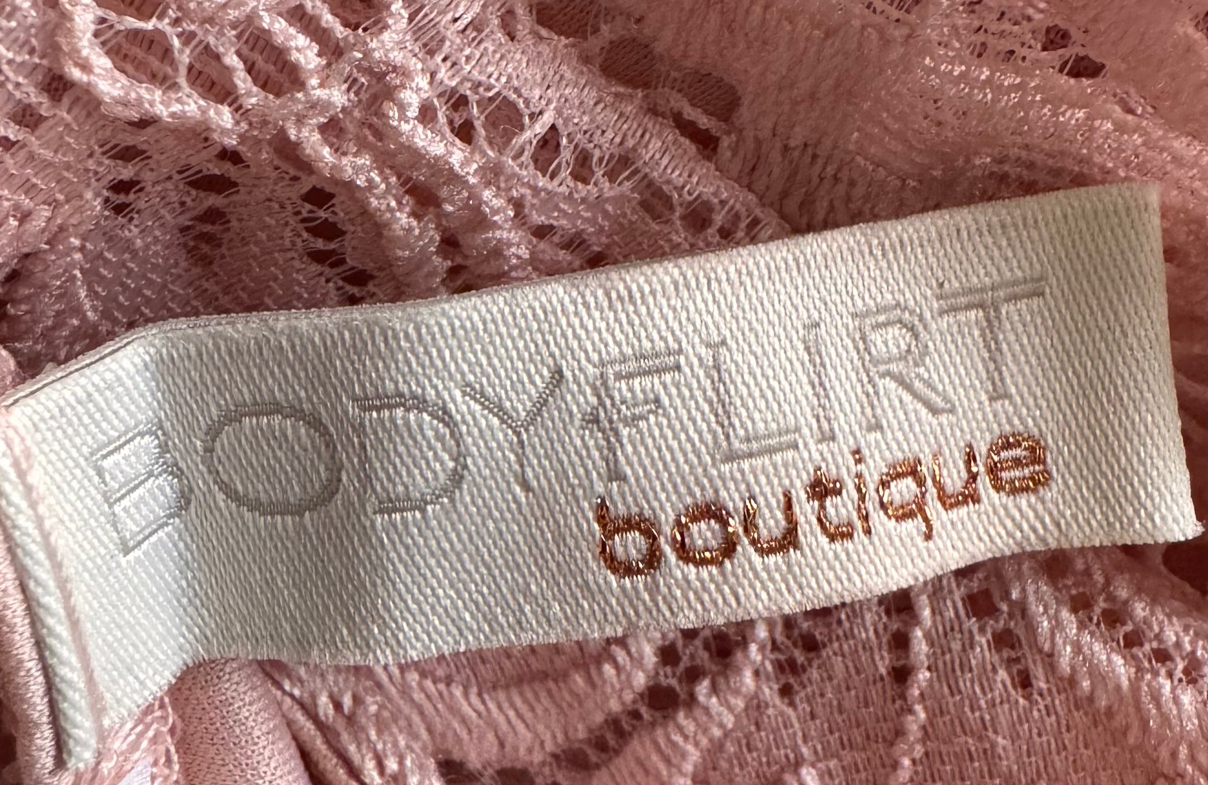 Robe Bodyflirt Boutique rose poudré en dentelle – Taille 38/40
