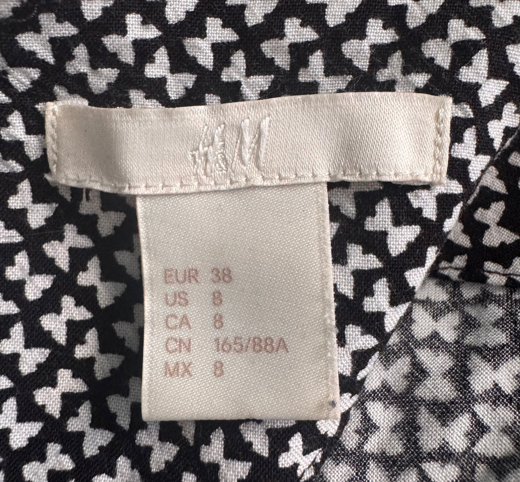 Robe droite noire et blanche à motifs – H&M – Taille 38