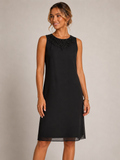 Robe noire Texto à col orné de perles – Taille M