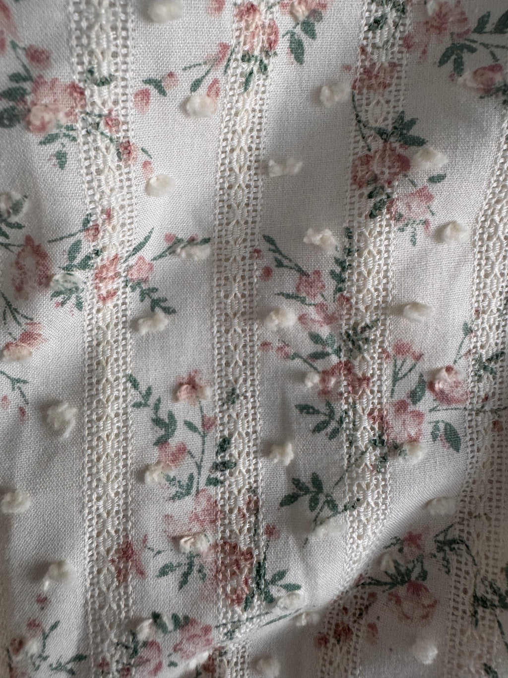 Robe longue fleurie en coton – Esprit romantique