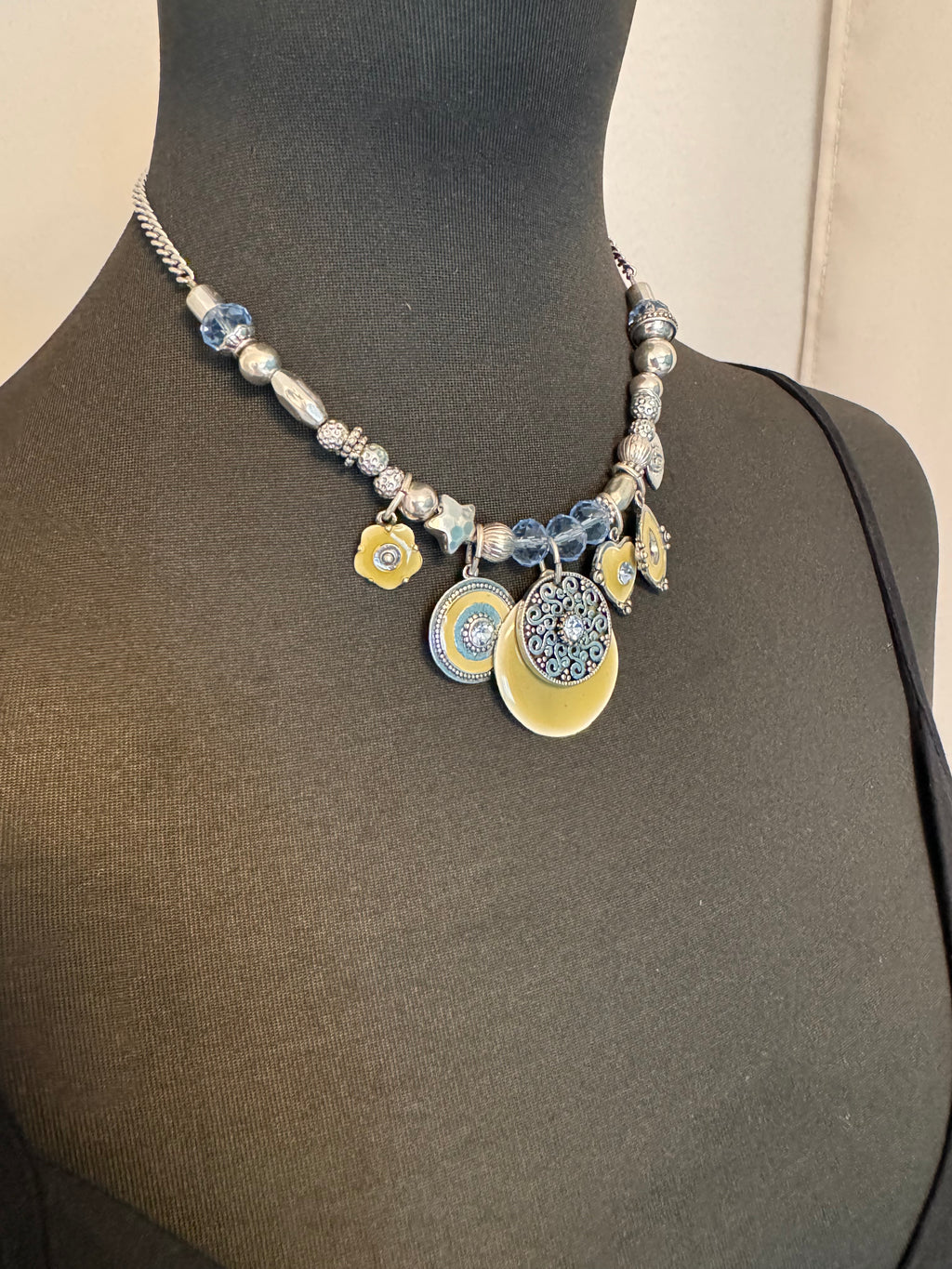 Collier fantaisie bohème chic multicolore
