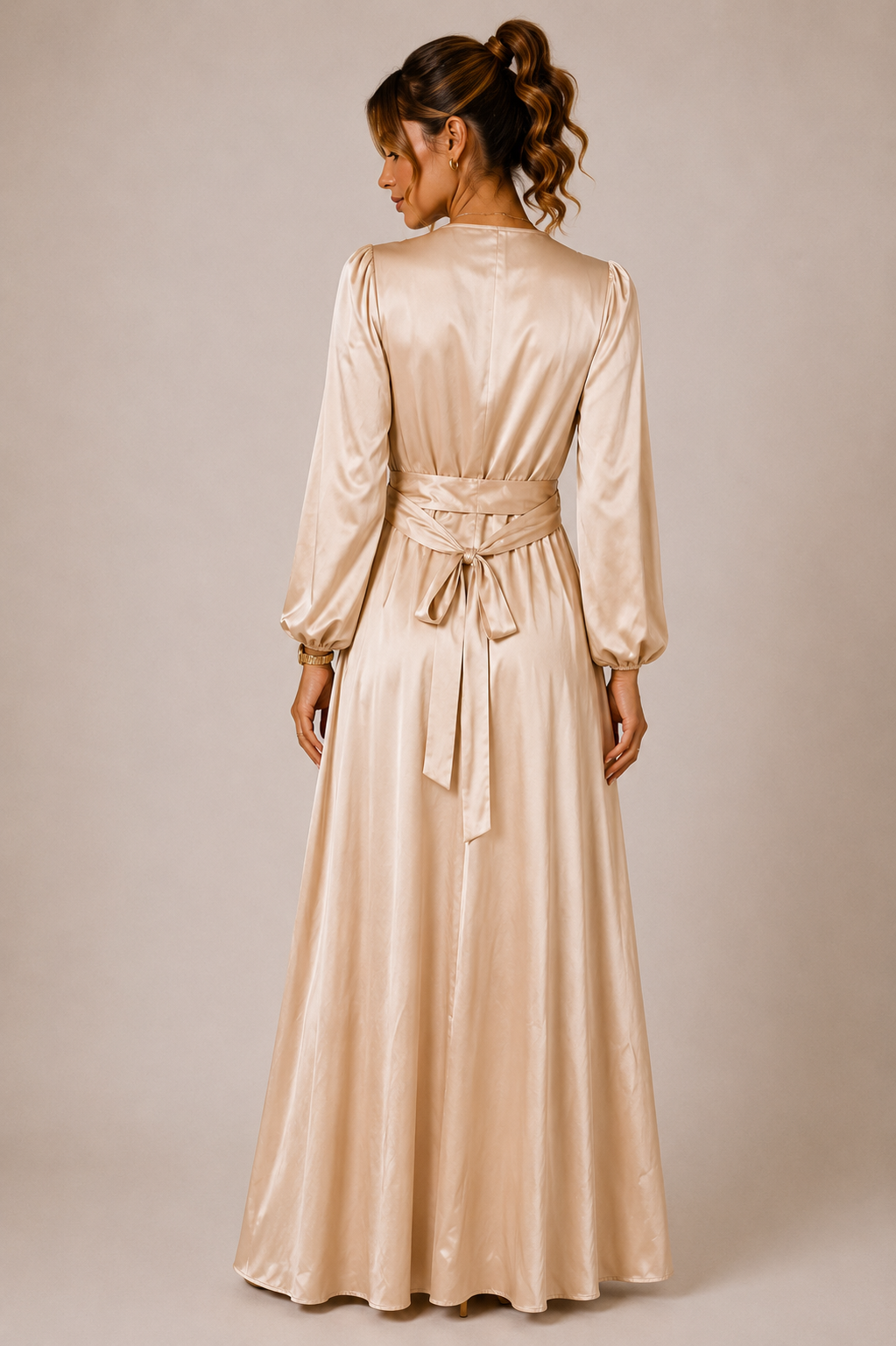 Robe longue satinée champagne – Fabriquée en France