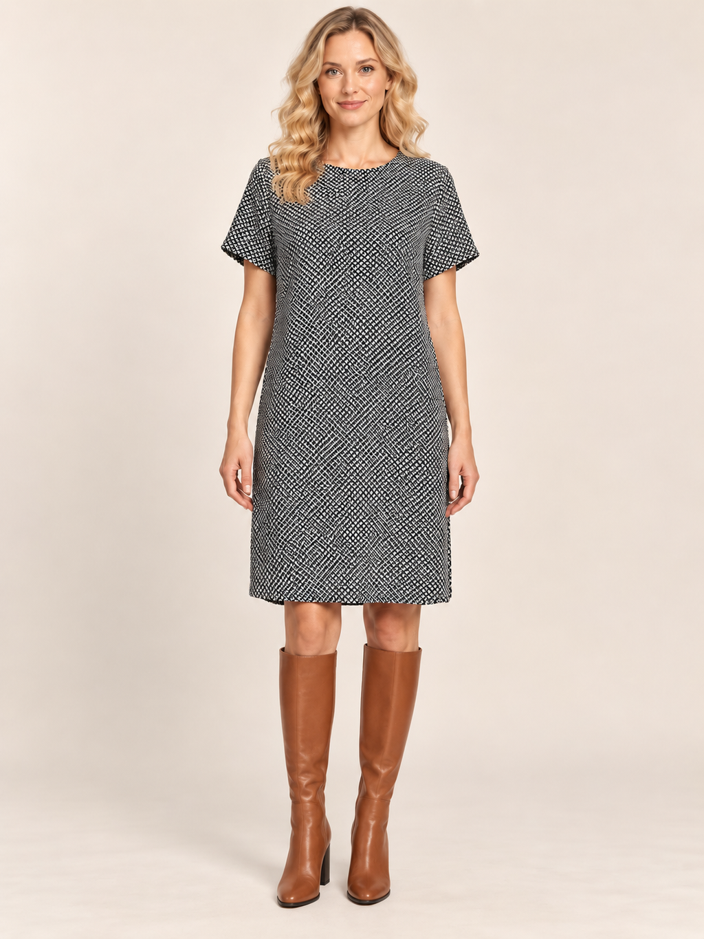 Robe droite noire et blanche à motifs – H&M – Taille 38