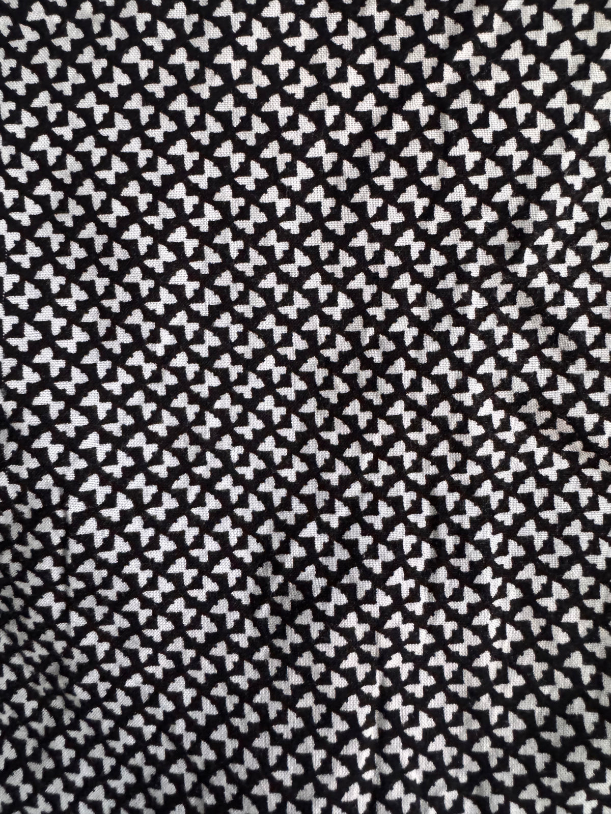 Robe droite noire et blanche à motifs – H&M – Taille 38