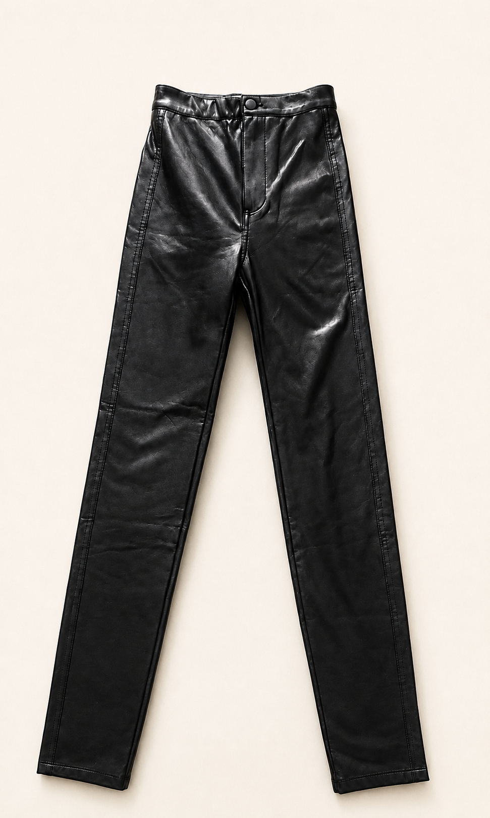 Pantalon en similicuir noir Pull&Bear – Taille 32