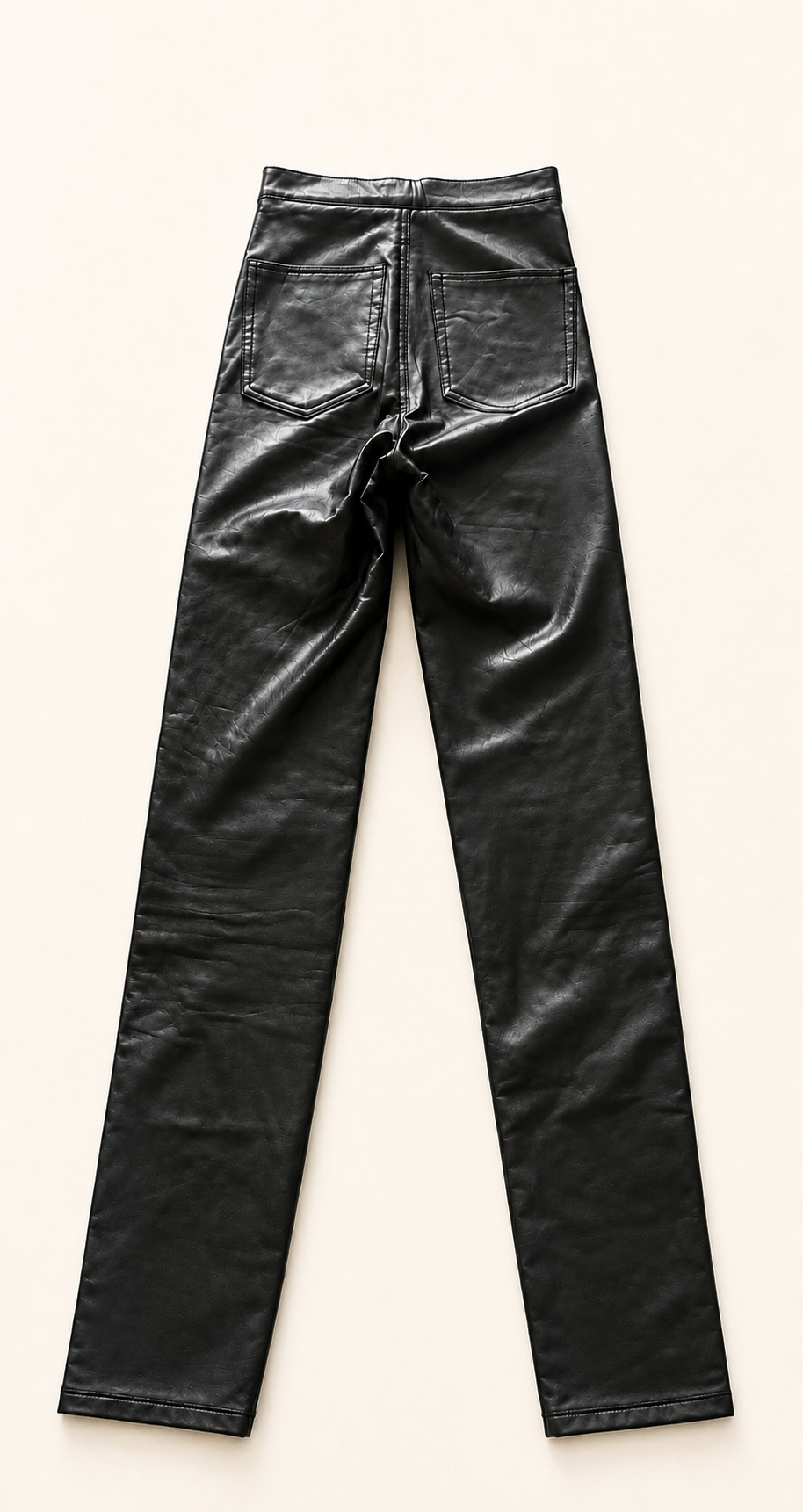 Pantalon en similicuir noir Pull&Bear – Taille 32