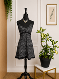 Robe noire à fines bretelles – Imprimé cachemire