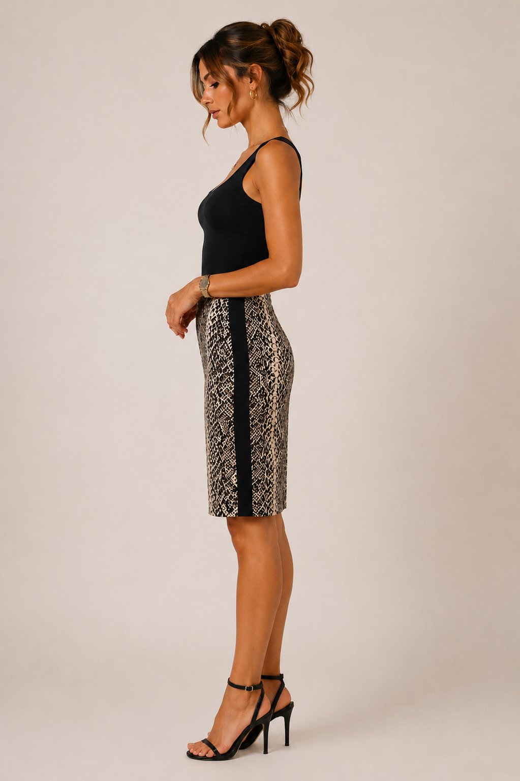 Jupe crayon imprimé animalier – Détails noirs
