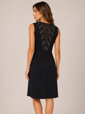Robe noire élégante sans manches – Dos en V brodé