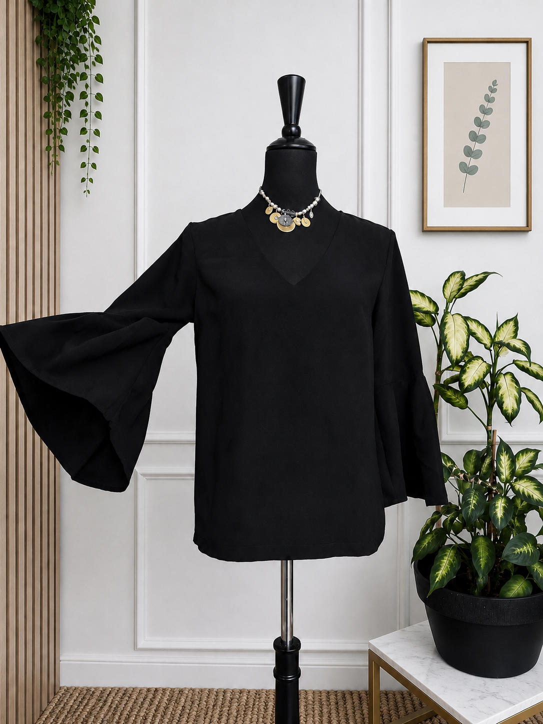 Blouse H&M noire à manches évasées – Taille 36
